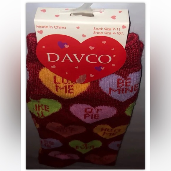Davco Candy Heart Conversation Crew Socks 1 Pair Women 4-10.5 Red Valentines Day - Picture 7 of 7